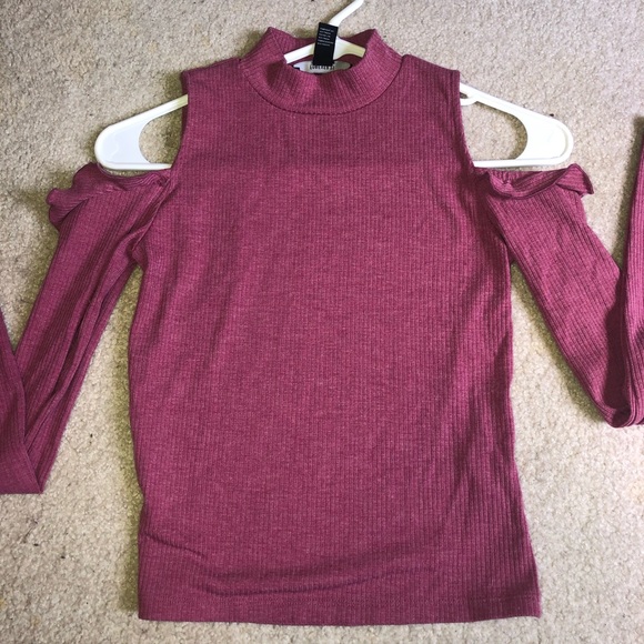 Long sleeve turtle neck shirt - Picture 2 of 2